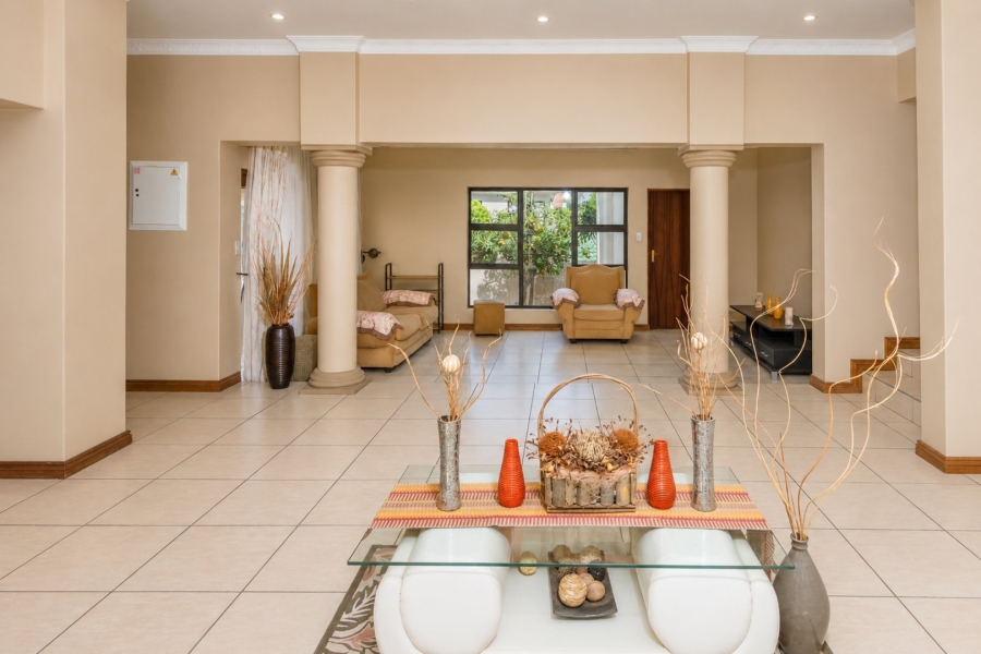 4 Bedroom Property for Sale in Kosmos Ridge North West
